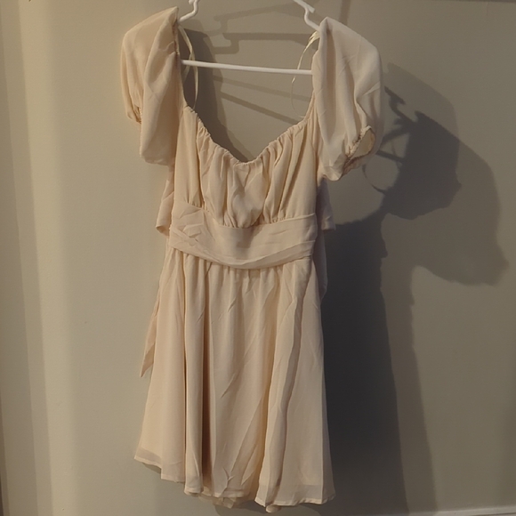 Windsor Dresses & Skirts - Windsor Elegant Cream Dress